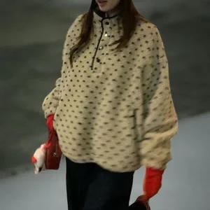 [하프클럽/]여성 캐주얼 도트무늬 루즈핏 뽀글이 후리스 맨투맨