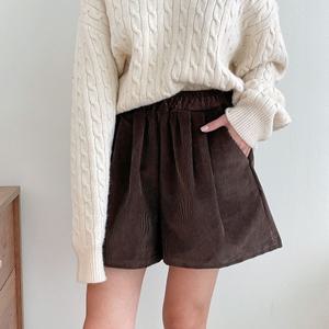 [다잇템] 여자 고무줄 면원단 겨울코듀로이반바지 넓은 숏팬츠