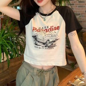 여성 배색 프린팅이 멋스러운 힙한 크롭 반팔티셔츠