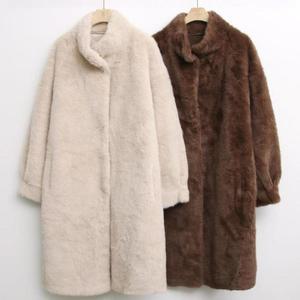 여자 빅사이즈 페이크퍼 골져스 FW 폴라넥 코트_3