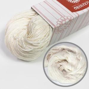 흰색 이불 러블바느질 이불타래실 두꺼운실 바늘