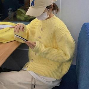 [셀러허브]여성 두툼 시크라운드넥 데일리 가디건 도트가디건 3컬러 (S31583386)