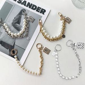 끄레앙 왕진주 체인스트랩 핸드폰걸이 가방고리 비즈 참장식 가방꾸미기 백참 AK405