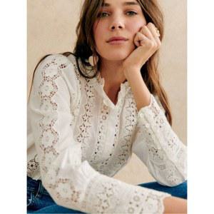 펀칭 블라우스 흰색 반팔 화이트 프릴 옷 스퀘어넥