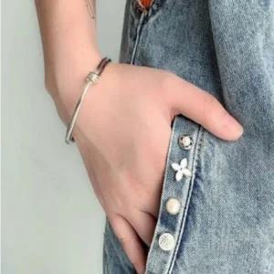 모자 꾸미기 필통 스카프 고정핀 핀뱃지 리벳 단추 여밈 패션 뱃지 파우치 귀여운 가방 BB0189