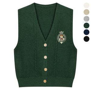 왕관 곰돌이 자수 브이넥 베스트