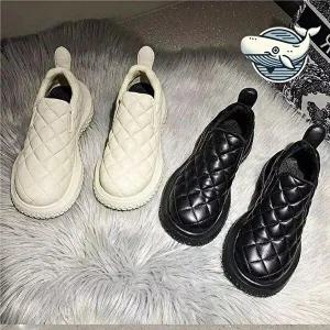 따뜻한 여성 겨울 슬립온 플랫신발 기모안감-WFH70YC