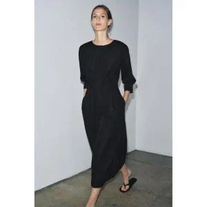 [정품] 자라 원피스 미니 미디원피스 데일리 ZARA 플리츠 미디 ZW 컬렉션 - 블랙