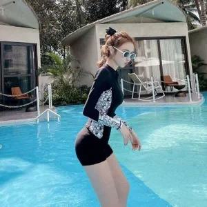 [하프클럽/]플라워 포인트 여성 서핑수트 래쉬가드 수영복 세트 비치웨어