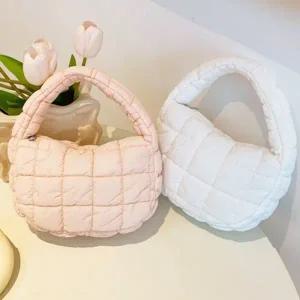 미니패딩백 퀼팅가방 손목가방 미니가방 손가방