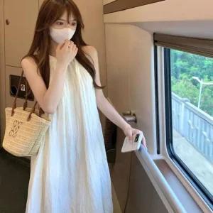 가볍고 시원한 예쁜홀터넥 여름 민소매 여성 롱원피스