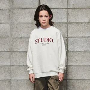 [에꼴리에] 남녀공용 가을이월 칼라 레터링 맨투맨티(24C0403)