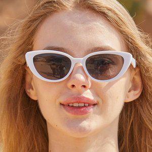 [KOLEAT]WOMEN 레이어드 뿔테 퓨어화이트 캣 자외선 차단 선글라스 [STRWH]