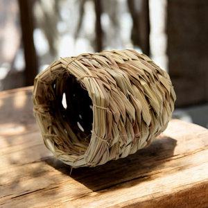 지푸라기 둥지 - (새부화 새알통 새둥지)