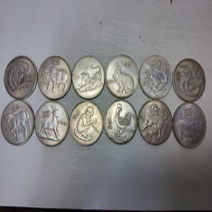 12지 기념주화 지름3.5cm 단초마을 골동품/수집품/도자기