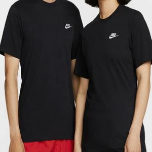 나이키 스포츠웨어 클럽 티셔츠 M - 블랙:화이트 / AR4999-013