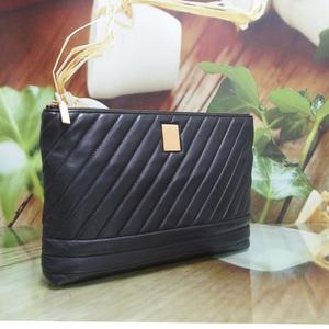 구제토토 쿠론 가죽 클러치백 세컨백 정품 중고가방 50306