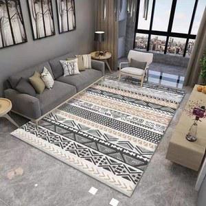 거실매트특대형 VIKAMA의 여름 거실은 모로코 카펫으로 장식되어 있으며 침실은 있는 가정 장식인 바닥 매트로 완전히 덮여