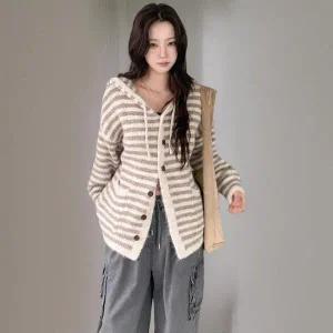 [하프클럽/]여성 루즈핏 스트라이프 후드 긴팔 니트 가디건