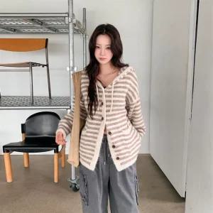 여성 스웨터 빅사이즈 키치무드 후디 줄무늬 롱슬리브 가디건