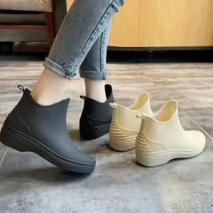 가벼운 U라인 첼시레인부츠 키높이 4cm 앵클레인부츠 여성레인부츠 여성장화 여자장화 숏레인부츠