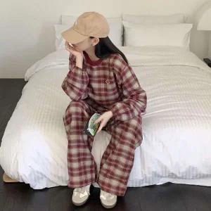 [하프클럽/]여자 코튼 배색 체크 자수 패치 루즈핏 맨투맨