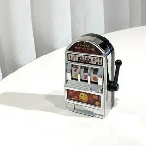 [하프클럽/알티피아]미니 슬롯머신 모형 룰렛 장난감 재미있는 게임 기념품