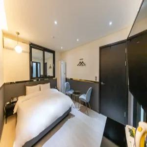 [광주 모텔] 광주 신안동 YAJA 광주역점 (광주역,기아챔피언스필드,전대사거리,북구)