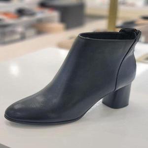 [에스콰이아]에스콰이아 여성 기본 앵클 부츠 PX9WBS507