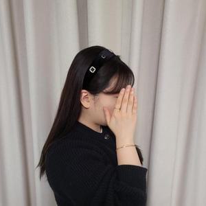 [악세사리마켓] 벨벳 오닉스 진주 제니 머리띠 헤어밴드