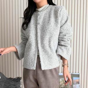 [옷자락]여자 울니트 버튼 라운드 페이크퍼 부클 자켓 가디건