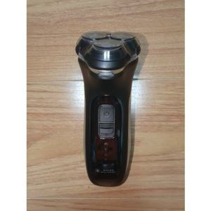 스위스밀리터리 펠릭스 충전식 전기면도기