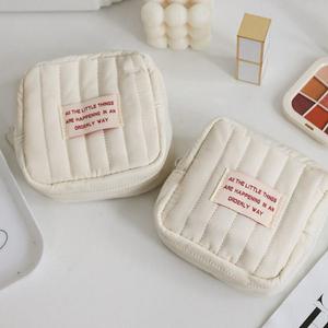 미니 누빔 다용도 파우치 생리대 화장품 악세사리 시프릿용품 10.5 X 10.5