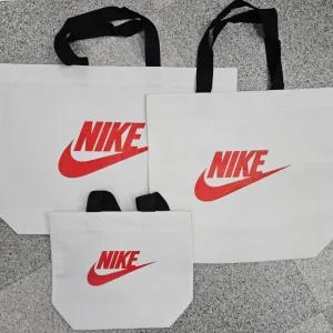 나이키 리유저블 쇼핑백 에코백 타포린백 쇼퍼백 장바구니백 운동 헬스 가방