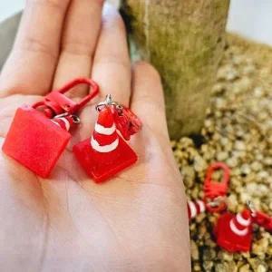 레드 라바콘 키링 열쇠고리 꼬깔 1P 차키키링 소품샵 (WFK1DUE)