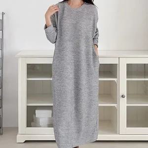 [신세계라이브쇼핑][옷자락] 여자 네이비니트 포켓 빅사이즈 라운드 부클 롱원피스