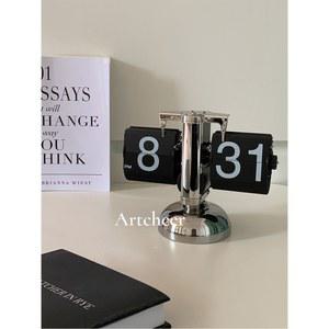 빈티지 탁상용 플립 캘린더 자동넘김 소품 우드 일정 기계식달력 카페 플립캘린더 세계명화