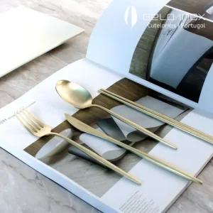 벨로아이녹스 스피릿 샴페인 수저 커트러리 4종세트 양식기 커트러리 103865