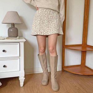 온나핏 더봄 A라인 미커트 데님스커트 레오파드