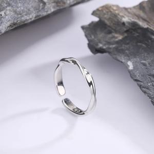 패션 925 스털링 실버 간단한 트위스트 와이어 여성 반지 결혼식 고급 보석 선물 WAccessories 제공