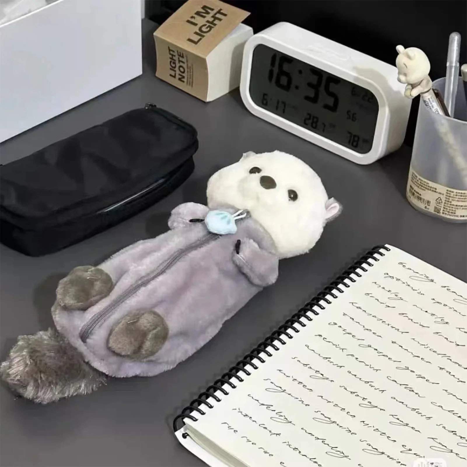 1 Pcs 크리 에이 티브 바다 수달 플러시 연필 케이스 Ins 높은 매력적인 펜 홀더 귀여운 연필 주머니 가방 학교 용품 편지지