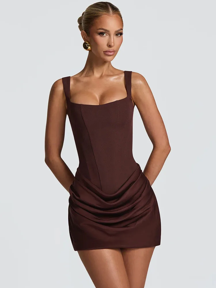 Mozision Backless Ruched 섹시한 미니 드레스 여성 우아한 테이퍼 스트랩 스퀘어 칼라 민소매 하이 웨이스트 클럽 파티 드레스