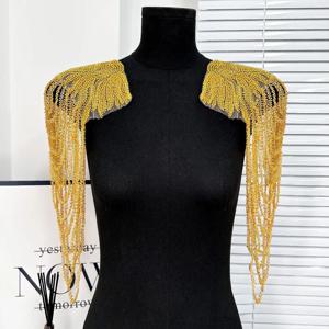 1PC Sequince 파란색 된 유니폼 Epaulets 남자 여자 코스프레 파티 의상 액세서리 무대 공연을위한 어깨 랩 쥬얼리