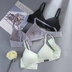 언더와이어 없이 소녀를 개발하기 위한 트레이닝 브라 편안하고 흔적이 없는 작은 요가 브라 순수 코튼 얇은 스포츠 속옷