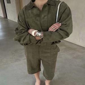 Yaphleet 여성 육군 녹색 스웨이드 반바지 정장 2025 패션 숙녀 소프트 특대 조깅 여성 빈티지 의상을위한 두 조각 세트