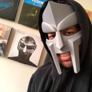 MF DOOM 스파르탄 마스크 레트로 힙합 메탈 페이스 펑크 록 스타 마스크 가장무도회 파티 코스프레 의상 소품 DJ 무대 마스크 (남성용)