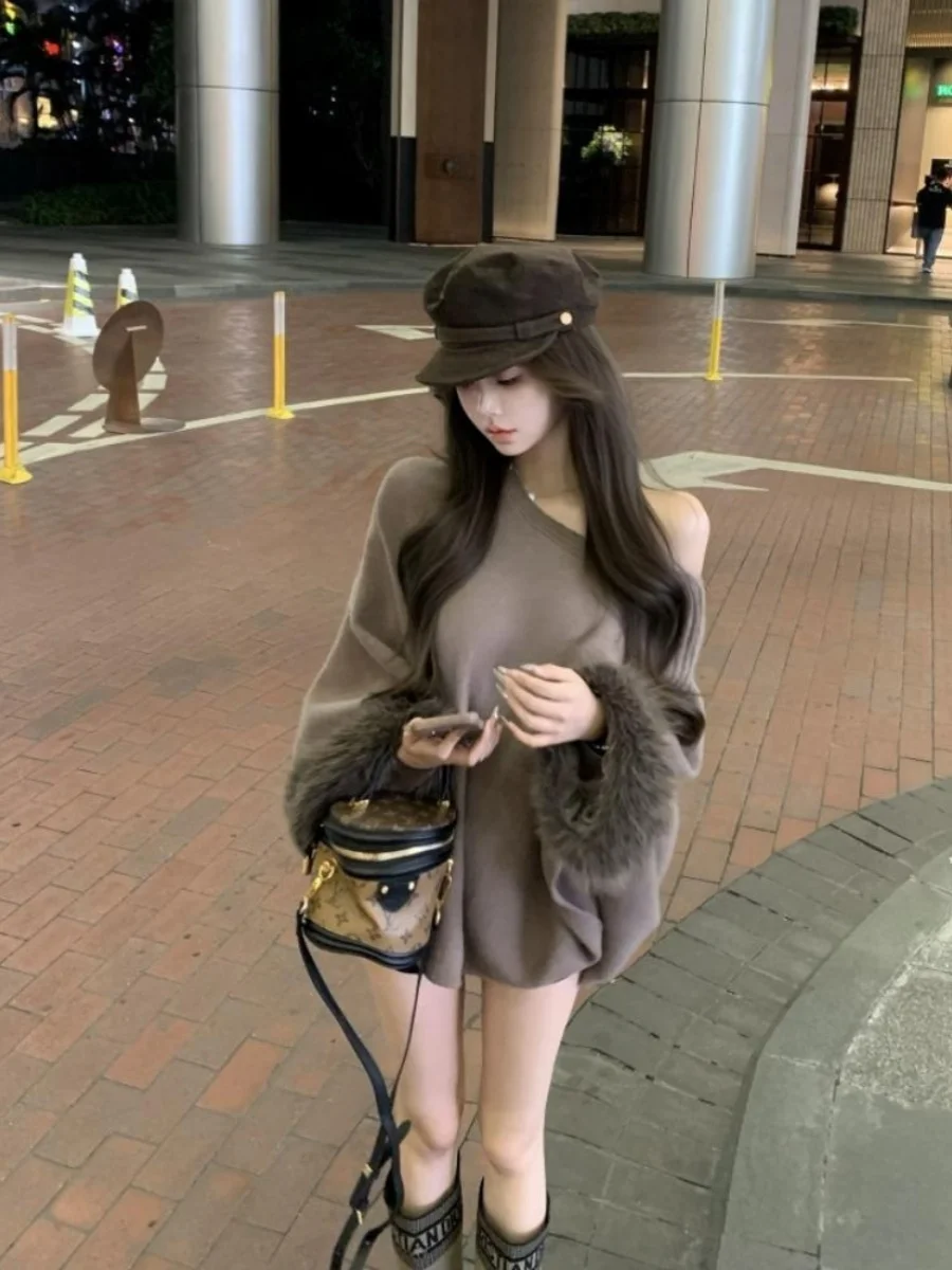 섹시한 사선 칼라 어깨 노출 긴팔 니트 스웨터 여성용 루즈핏 오버헤드 가을 시즌 밍크 패치워크 레이지 다용도 탑