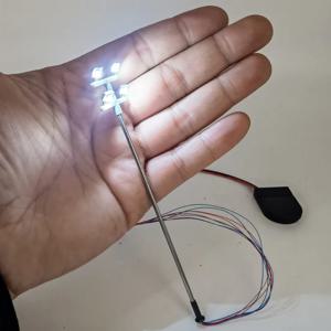 2PCS 3v/12V HO 규모 모델 조명 타워 조명 모델 조명 레이아웃 가로등 기둥 기차/정원/놀이터/경기장 오버 헤드 조명
