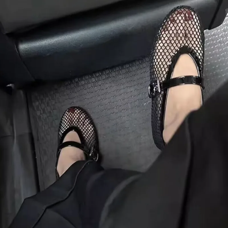 메쉬 블랙 발레 신발 여성 여름 새로운 플랫 중공 메쉬 통기성 단일 신발 Fishnet 신발 샌들