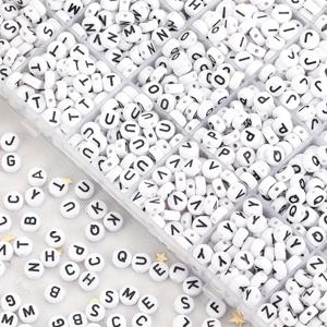 100-500PCS 아크릴 A-Z 26 편지 구슬 라운드 느슨한 스페이서 화이트 알파벳 비즈 보석 만들기 목걸이 팔찌 액세서리